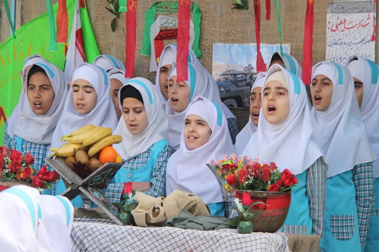 گزارش تصویری جشن «انقلاب اسلامی» در مدرسه بهشت کودک کوهدشت