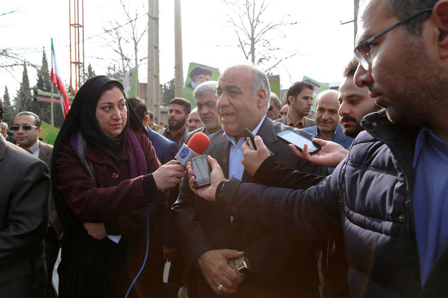 راهپیمایی یوم‌الله ۲۲ بهمن در شهرهای لرستان آغاز شد