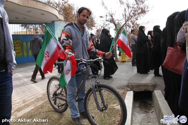 جلوه‌هایی از راهپیمایی 22 بهمن در شهرکرد