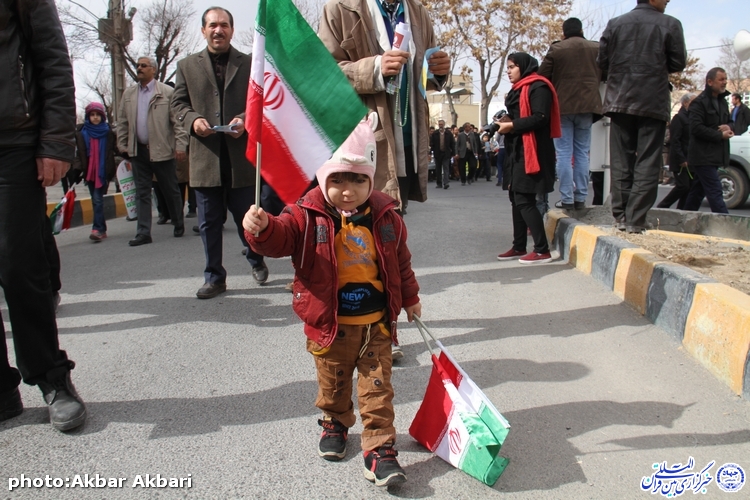 جلوه‌هایی از راهپیمایی 22 بهمن در شهرکرد