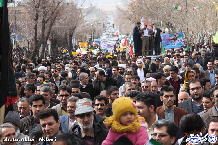 جلوه‌هایی از راهپیمایی 22 بهمن در شهرکرد