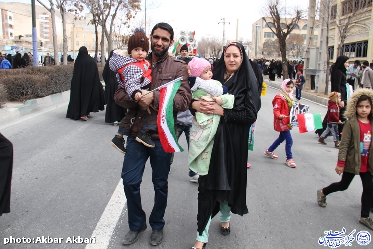 جلوه‌هایی از راهپیمایی 22 بهمن در شهرکرد
