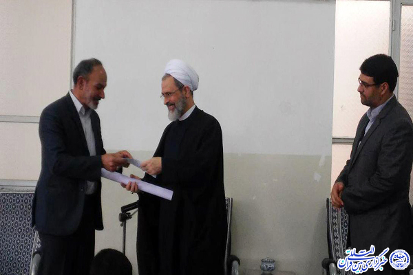 شناخت انقلاب ایران از رسالت های حوزه و دانشگاه است