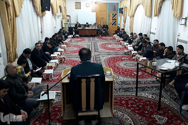 جشنواره تلاوتهای مجلسی در آران بیدگل جشنواره تلاوتهای مجلسی در آران بیدگل