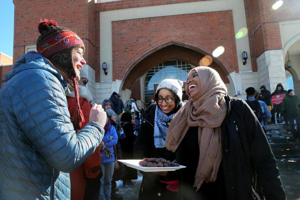تجمع غیرمسلمانان در مرکز اسلامی «بوستون»