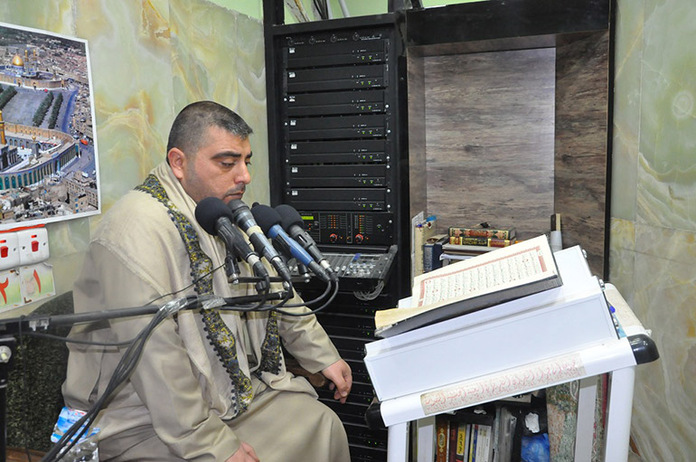 فردا//انتخاب آیات که قبل از اذان قرائت می‌شود، چگونه است