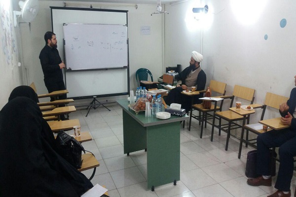 پنجمین جلسه هم اندیشی مدیران  مؤسسات قرآنی شهرستان فردیس برپا شد