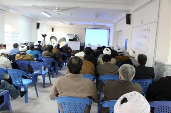 برگزاری دوره آموزشی آشنایی با فرق و  مذاهب اسلامی و جریان‌های تکفیری در محمودآباد