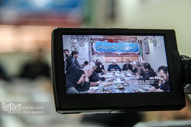 نشست خبری همایش علمی مقام ادبی اصفهان درسالن جلسات اداره کل ارشاد اسلامی اصفهان برگزار شد.