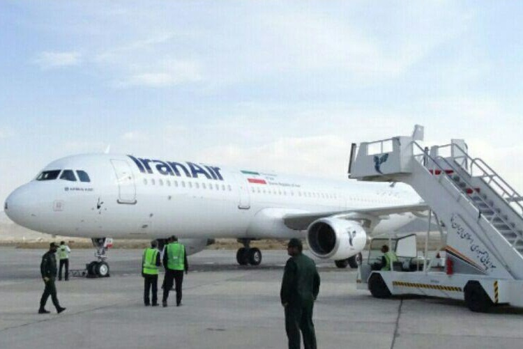 نخستین هواپیمای پسابرجام در زاهدان به زمین نشست + عکس