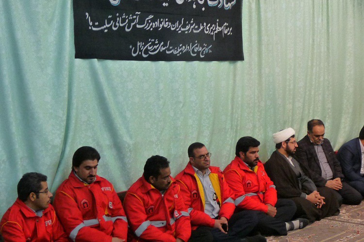 مراسم یادبود جانباختگان پلاسکو در مسجد مسلم‌ ابن عقیل زابل + عکس