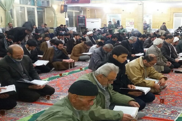 کرسی تلاوت قرآن به یاد شهدای آتشنشان در خمین برگزار شد کرسی تلاوت قرآن به یاد شهدای آتشنشان در خمین برگزار شد