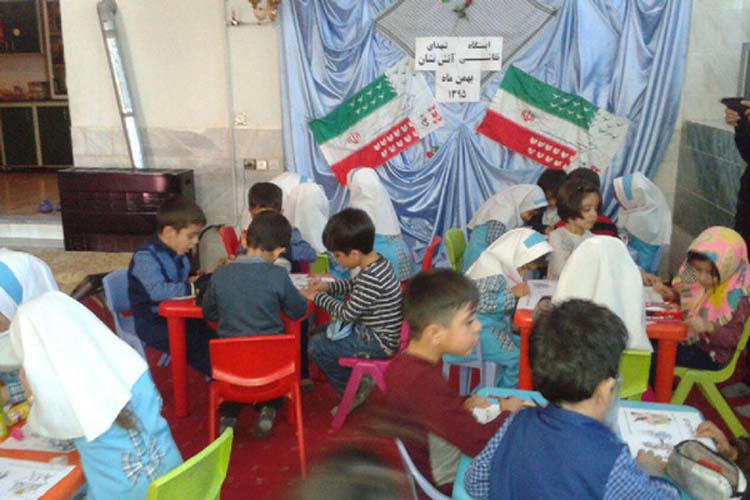 برپایی ایستگاه نقاشی شهدای آتش‌نشان در مؤسسه قرآنی میعاد کوهدشت
