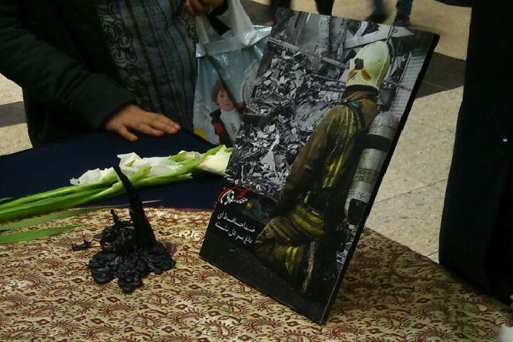 باز شدن دفتر یادبود و گرامیداشت شهدای آتشنشان در ایستگاه مترو باز شدن دفتر یادبود و گرامیداشت شهدای آتشنشان در ایستگاه مترو