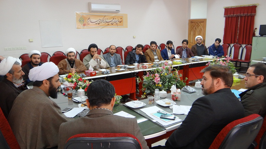 نشست مشترک کارشناسان قرآنی ارشاد و تبلیغات لرستان + عکس
