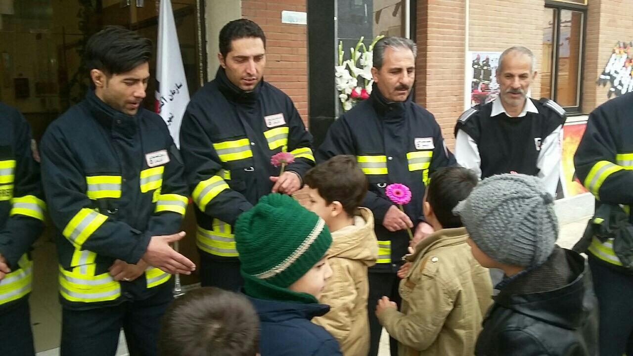 ما هم در غمتان شریکیم+ عکس