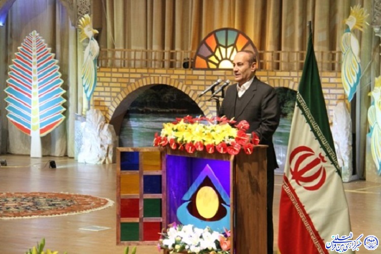 گزارش ایکنا از آئین تجلیل برگزیدگان جشنواره تولیدات رادیویی و تلویزیونی چهارمحال و بختیاری