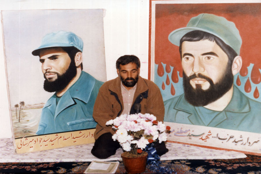 نگاهی به زندگی و شهادت سیدمصطفی میرشاکی از شهدای قرآنی لرستان نگاهی به زندگی و شهادت سیدمصطفی میرشاکی از شهدای قرآنی لرستان