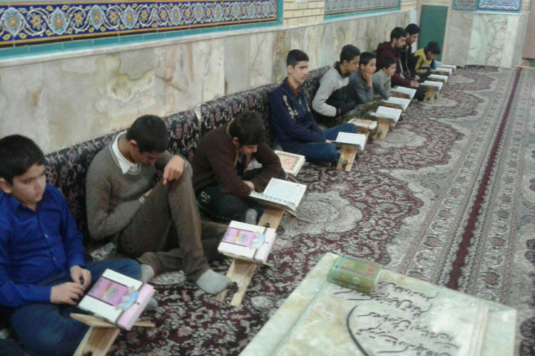 برگزاری دوره تخصصی قرائت قرآن در مسجد دولتشاهی خرم‌آباد