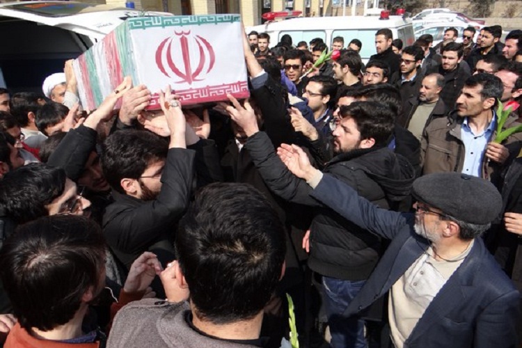 تشییع 3 شهید گمنام دوران دفاع مقدس در دانشگاه تبریز+ تصویر