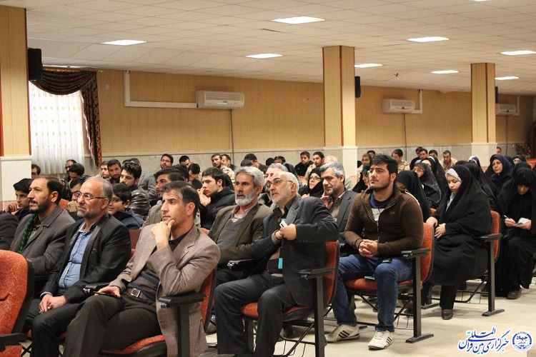 دغدغههای یک استاد قرآن در کلاس آموزش دغدغههای یک استاد قرآن در کلاس آموزش