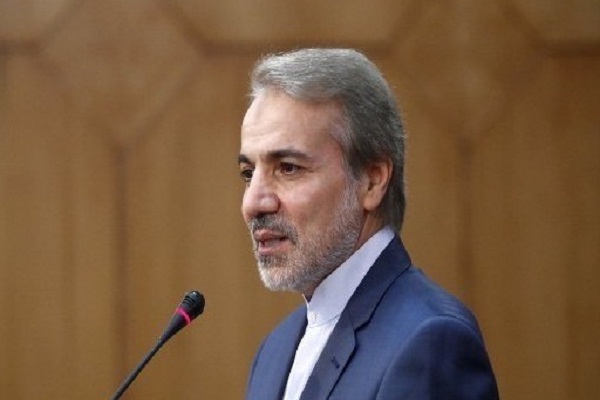 آمدم تا به مادران شهدا بگویم ما فرزندان شما هستیم