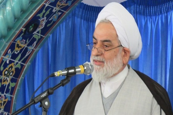خرید کالای ایرانی متضمن سلامت اجتماعی و اقتصادی جامعه است/ پرهیز از مداحی سکولاریسمی