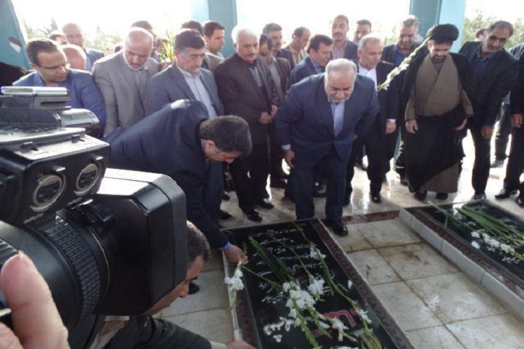 غرس 18 هزار نهال توسط دانش‌‌آموزان لرستانی