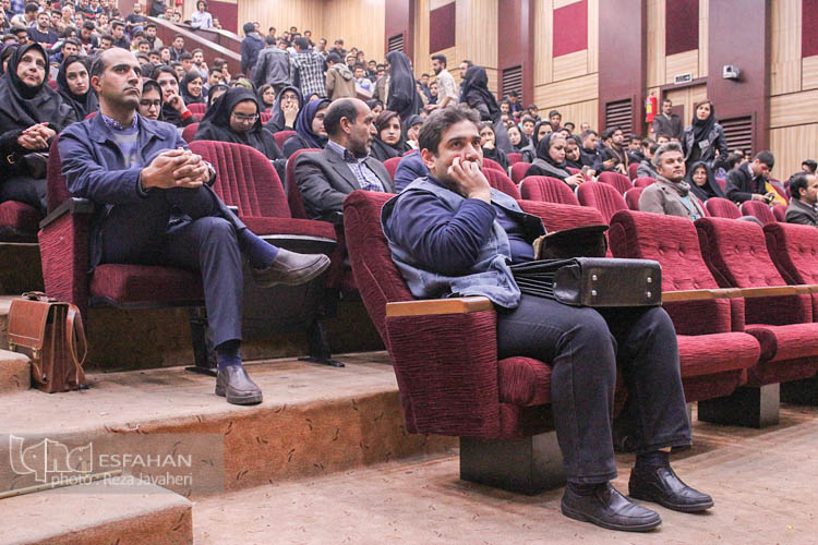 برنامه قانون اساسی از متن تا عمل
