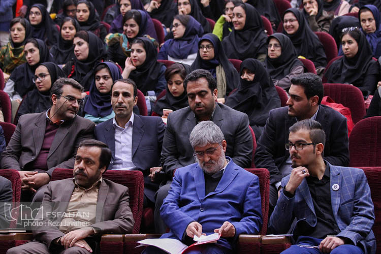برنامه قانون اساسی از متن تا عمل