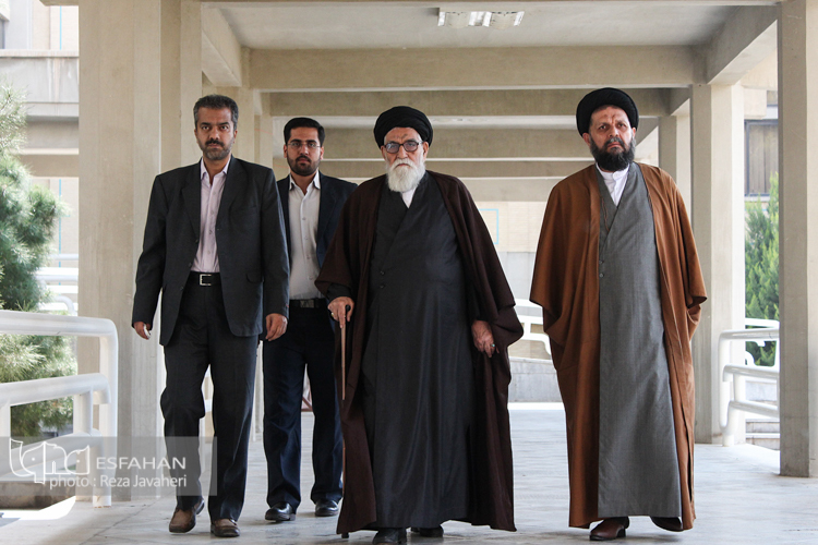 همایش مکتب فلسفی اصفهان