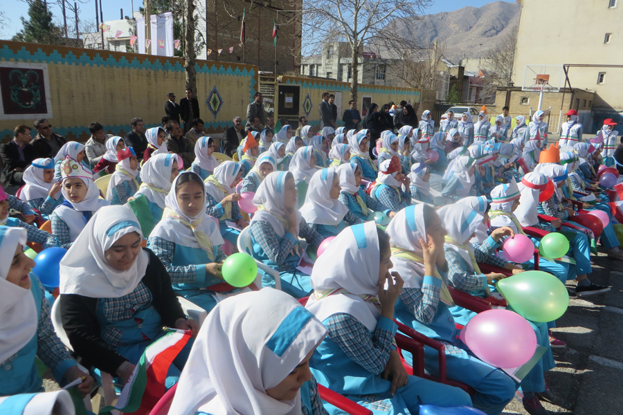 نواخته شدن زنگ «نیکوکاری» در مدارس لرستان