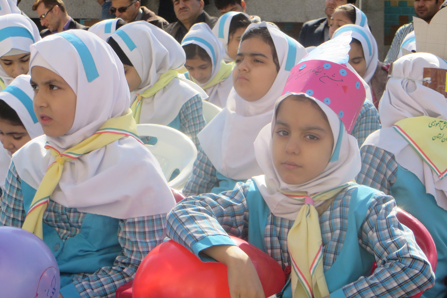 نواخته شدن زنگ «نیکوکاری» در مدارس لرستان