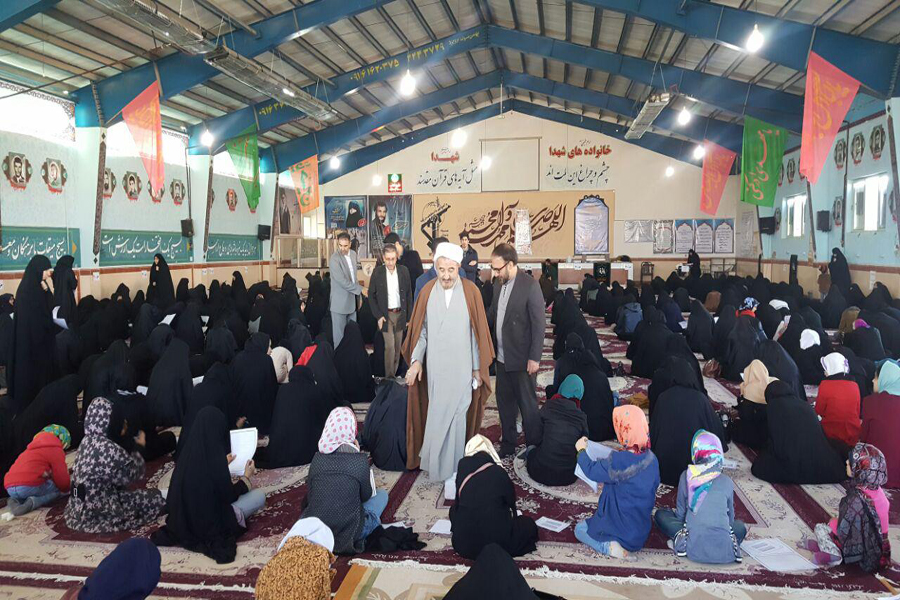برگزاری آزمون حفظ قرآن در دانشگاه پیام‌نور کوهدشت + عکس