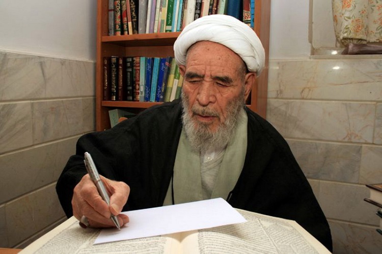 مراسم اولین سال ارتحال آیت‌الله اعتمادی برگزار شد