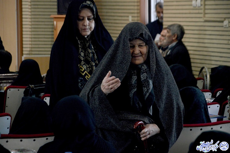 همایش تجلیل از مادران شهید در ارومیه برگزار شد + عکس همایش تجلیل از مادران شهید در ارومیه برگزار شد + عکس