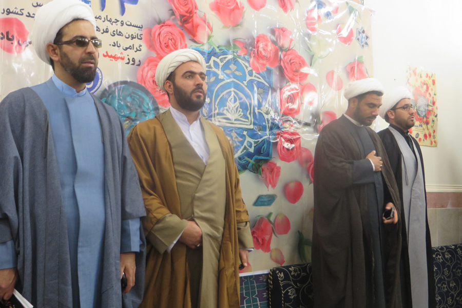 دیدار مدیران کانون‌های مساجد لرستان با آیت‌الله میرعمادی