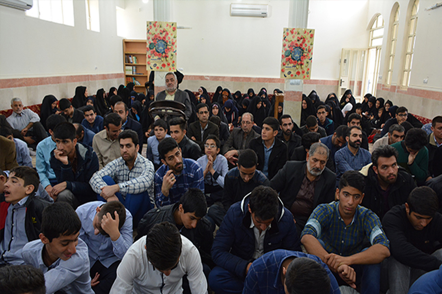 دیدار مدیران کانون‌های مساجد لرستان با آیت‌الله میرعمادی