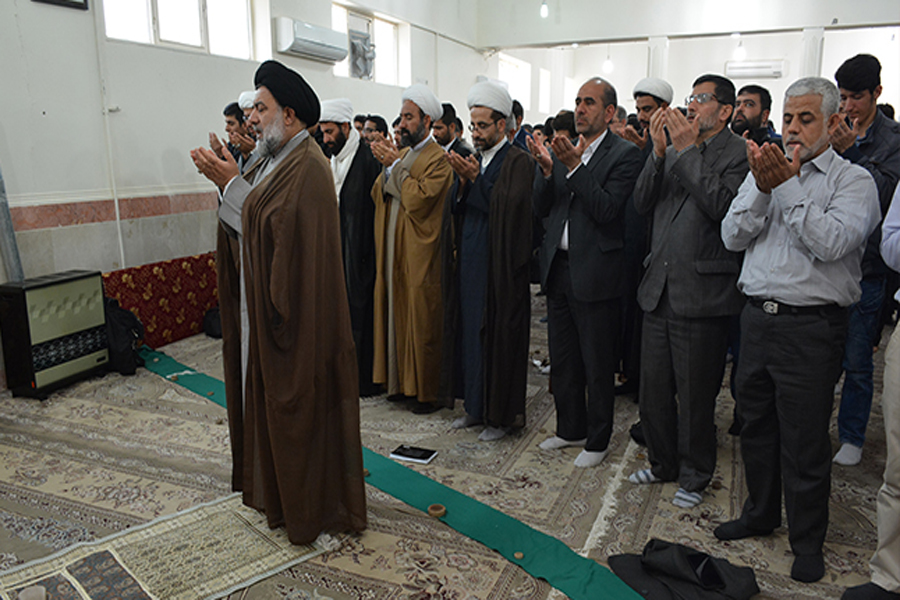 دیدار مدیران کانون‌های مساجد لرستان با آیت‌الله میرعمادی
