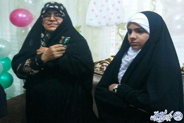 تجلیل از برترین های موسسه گلشن هدایت یزد+عکس