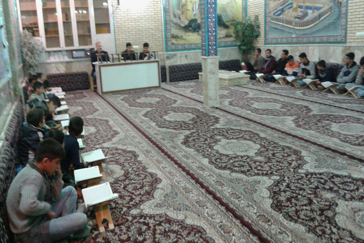 برگزاری کرسی تلاوت قرآن در مسجد دولتشاهی خرم‌آباد