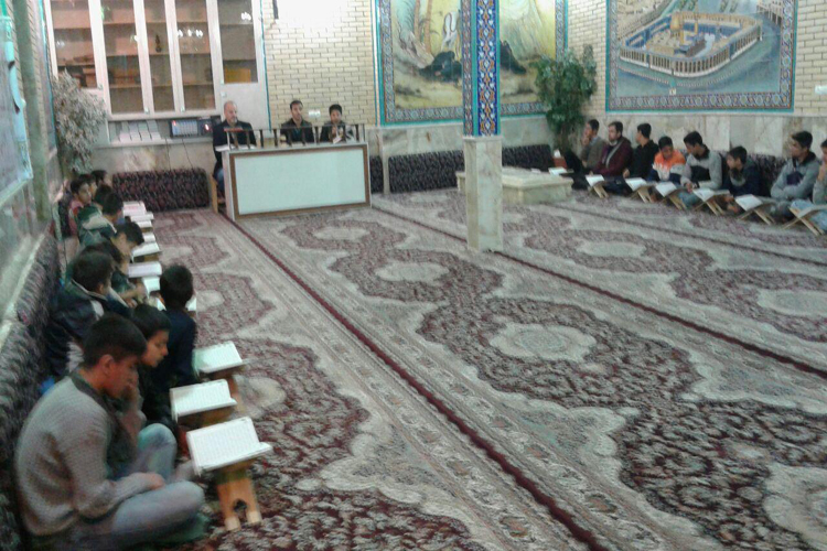 برگزاری کرسی تلاوت قرآن در مسجد دولتشاهی خرم‌آباد