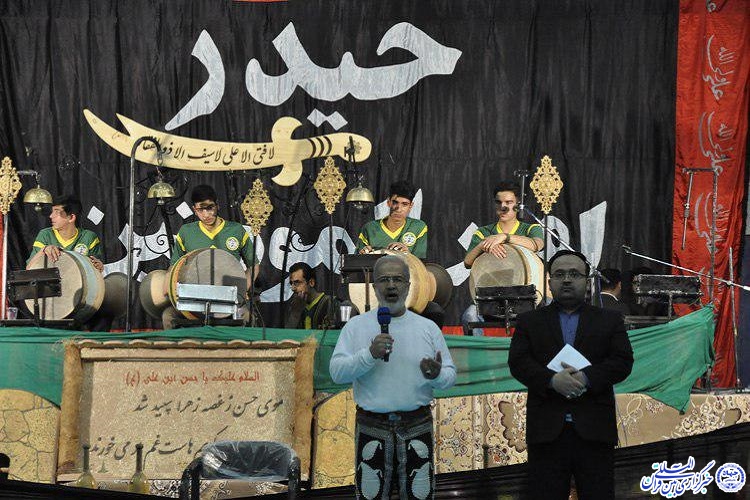 گلریزان مردم بیرجند در آستانه نو گلریزان مردم بیرجند در آستانه نو