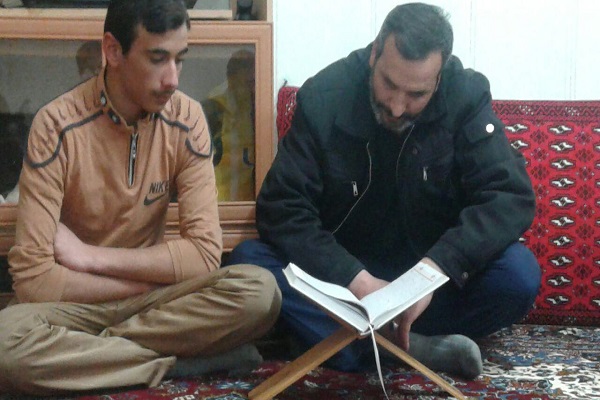 حضور نوجوانان قرآنی مؤسسه آل یاسین سجاس در جلسه تلاوت