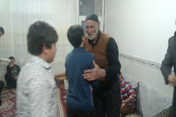 حضور نوجوانان قرآنی مؤسسه آل یاسین سجاس در جلسه تلاوت