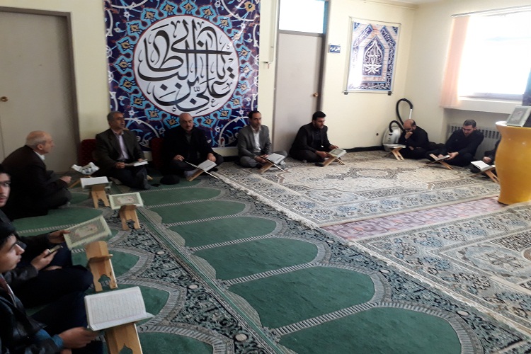 برگزاری تلاوت صبحگاهی در دارالقرآن شهیده نادی خرم‌آباد