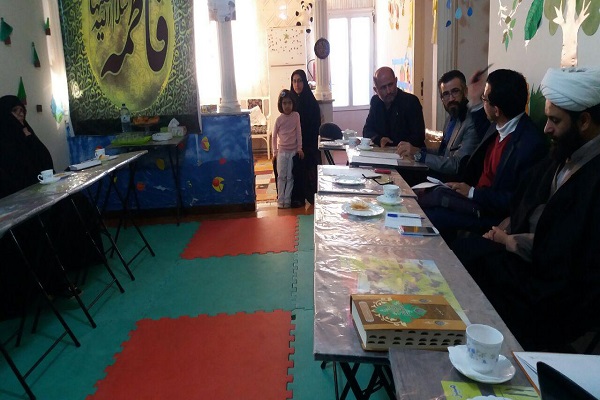 ششمین جلسه مدیران مؤسسات قرآنی شهرستان فردیس برگزار شد