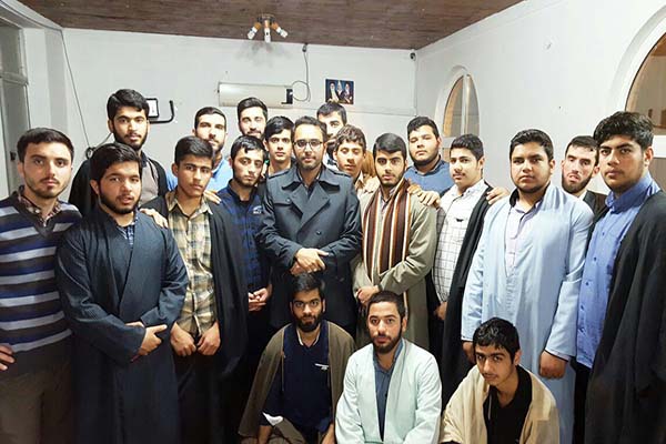 جلسه تدریس قرآن کریم با محوریت مباحث تجویدی و صوتی در حوزه علمیه امام محمدباقر(ع) شهرستان بندرگز جلسه تدریس قرآن کریم با محوریت مباحث تجویدی و صوتی در حوزه علمیه امام محمدباقر(ع) شهرستان بندرگز