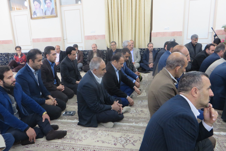 دیدار معاونین و مربیان پرورشی مدارس لرستان با آیت‌الله میرعمادی