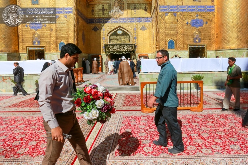 گل‌آرایی حرم امام علی(ع) + عکس